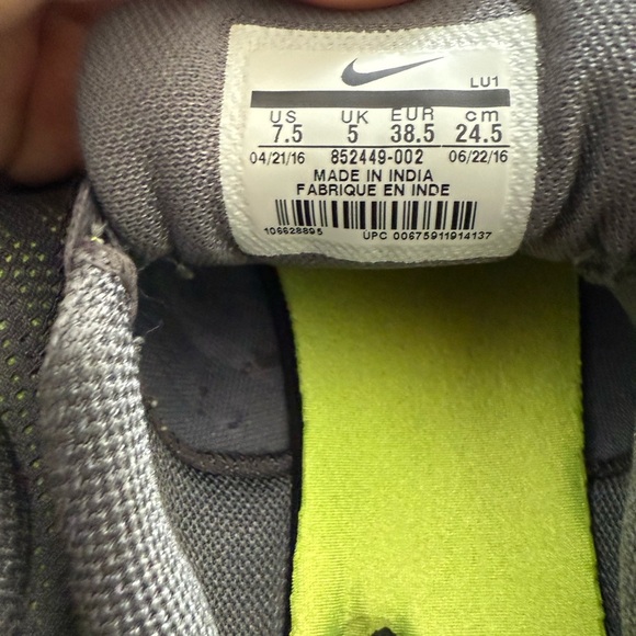 Women Nike Training In Season TR 6 Grey & Lime - Picture 6 of 10